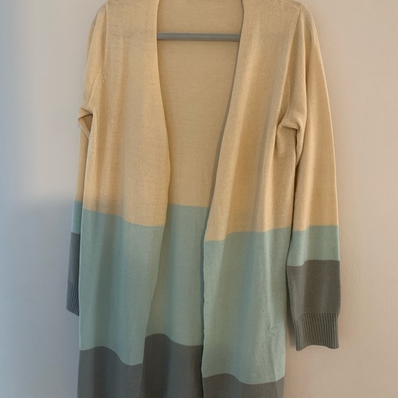 Colorblock Spring Cardigan - Picture 4 of 4